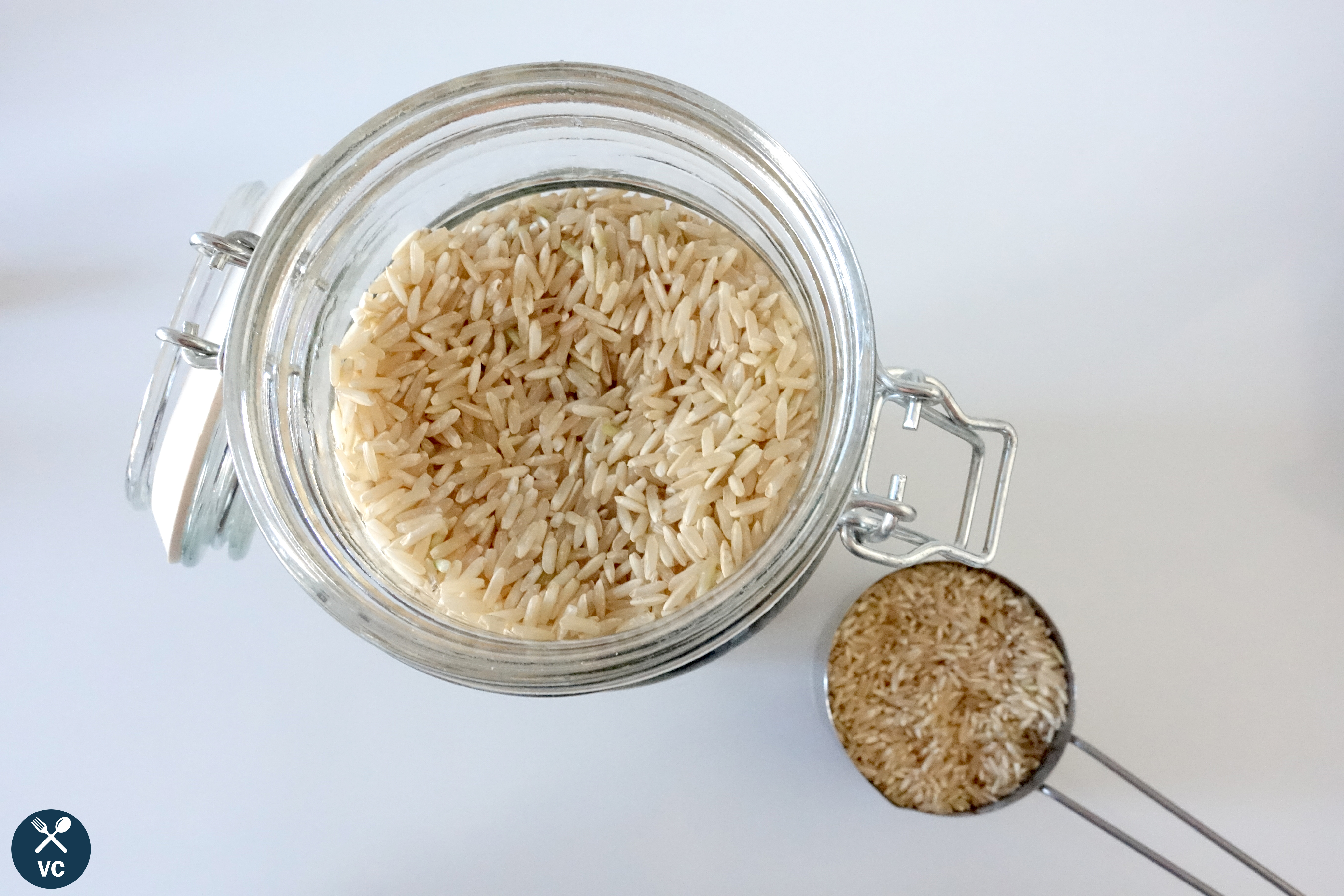 long grain brown rice grains